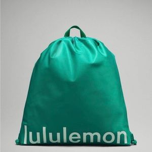 🆕 LULULEMON Lightweight Gym Sack 13L- NWT